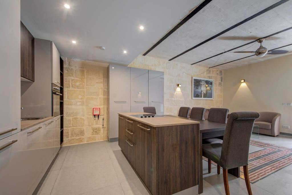 Vallettastay - Orangerie Two Bedroom Apartment 301 Εξωτερικό φωτογραφία